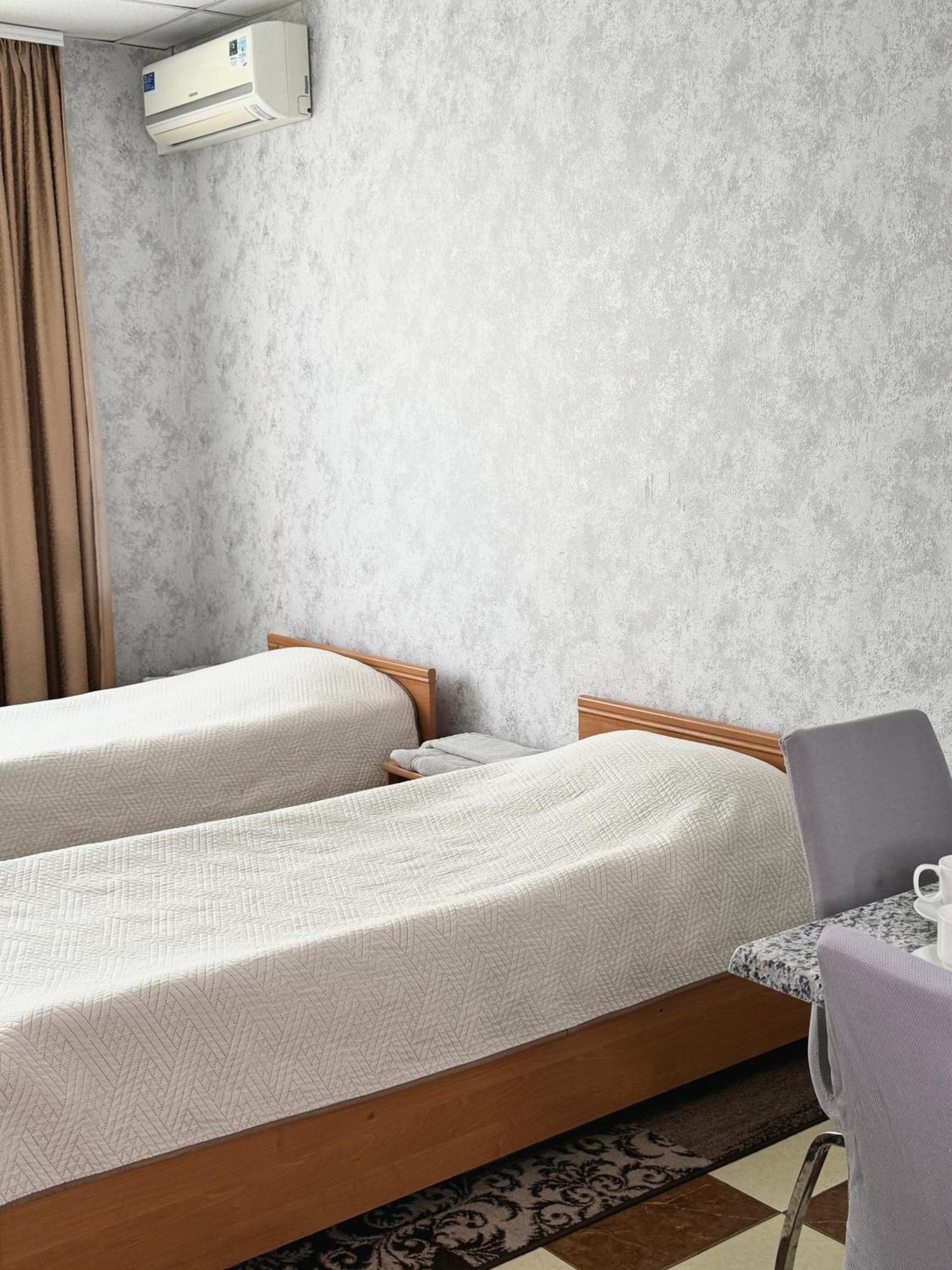 Hotel Vesta Brovary Exteriér fotografie